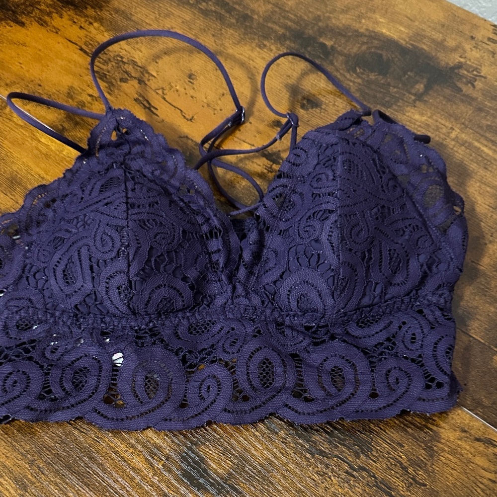 VS Pink  Lace Bandeau in Rich Purple Small